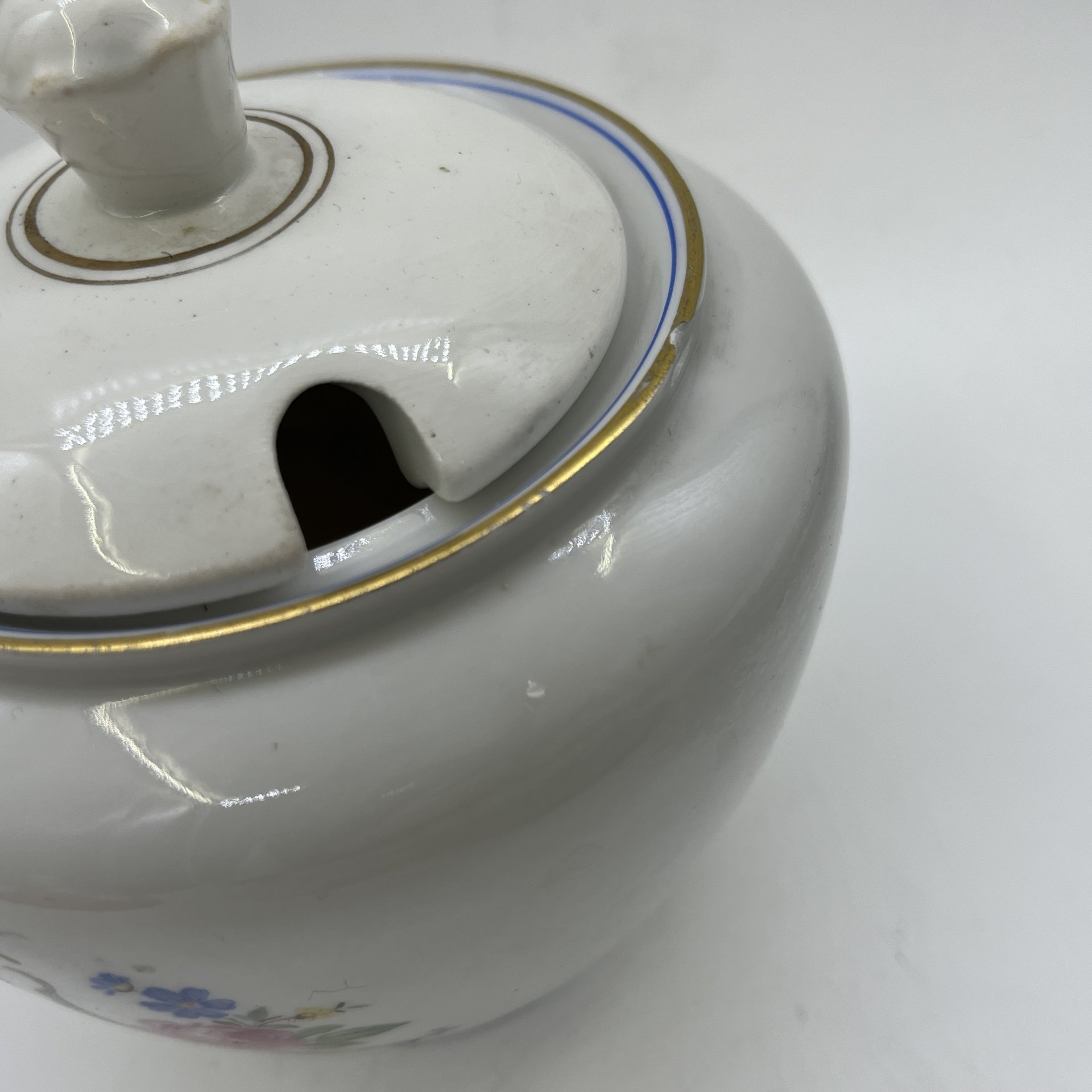 Сахарница с цветочным декором (крышка в подборе), фарфор, деколь, золочение, Reichenbach (Райхенбах), Германия, 1949-1969 гг.