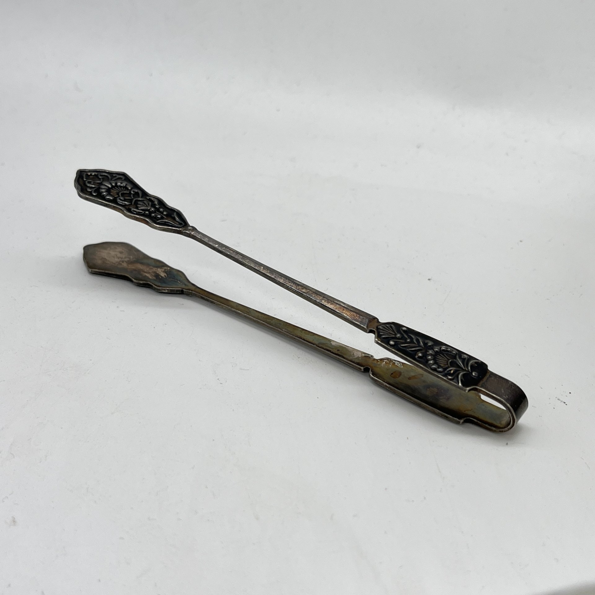 Щипцы для сахара с флоральным декором