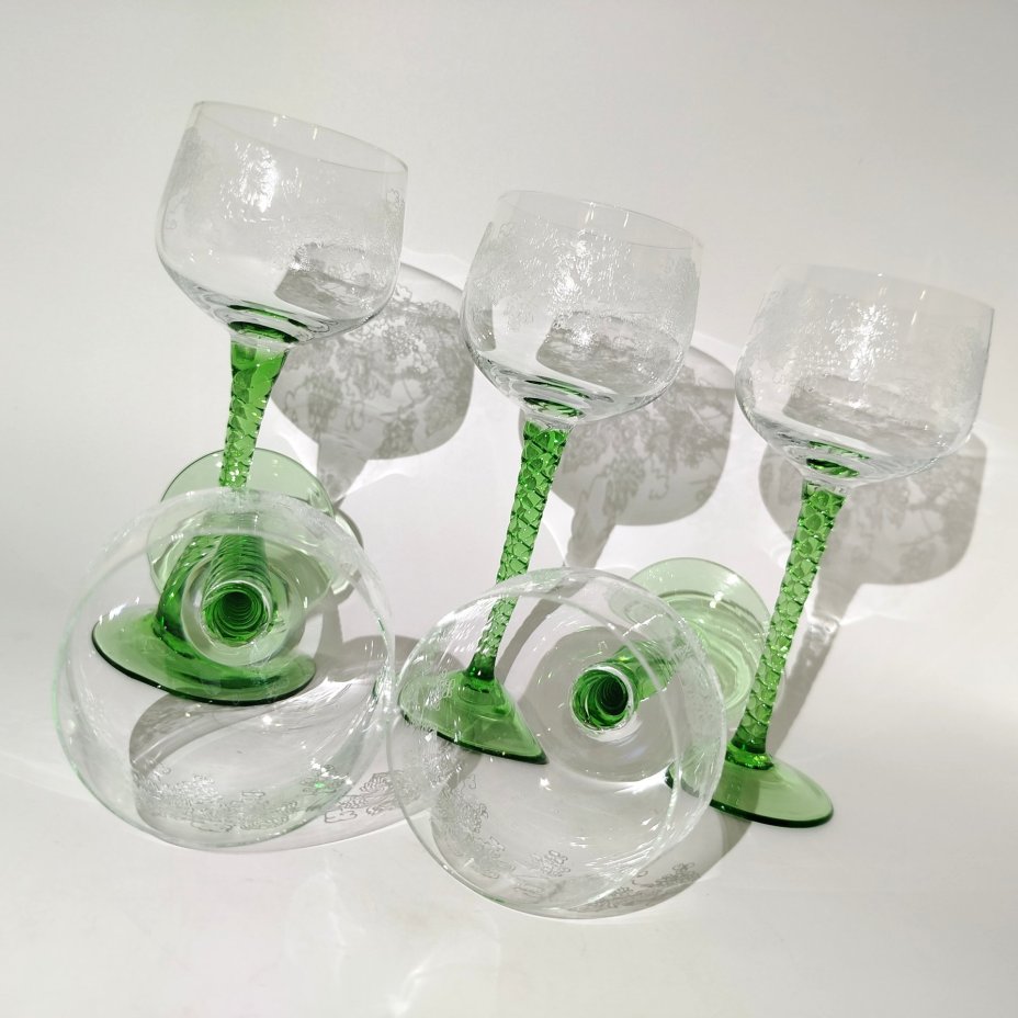 Набор бокалов с декором в виде виноградной лозы на 5 персон, хрусталь, Чехословакия, 1970-1990 гг.