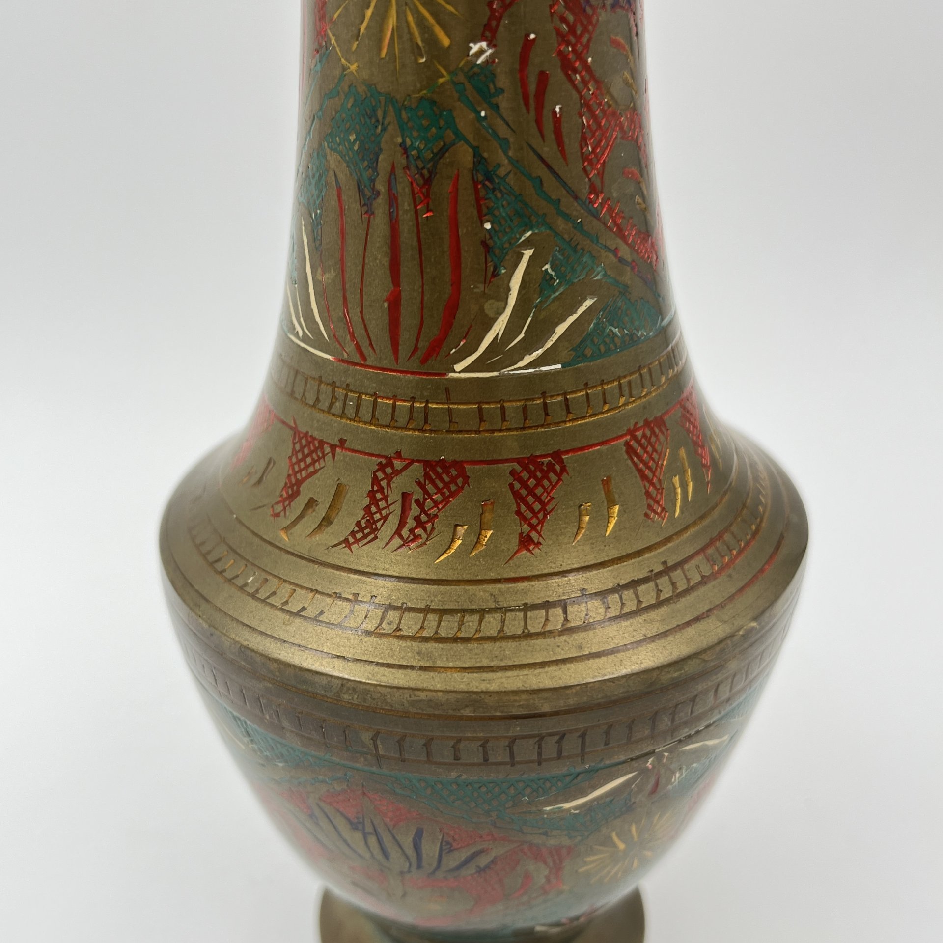 Ваза в восточном стиле с растительным декором, латунь, холодные эмали, Индия, 1970-1990 гг.