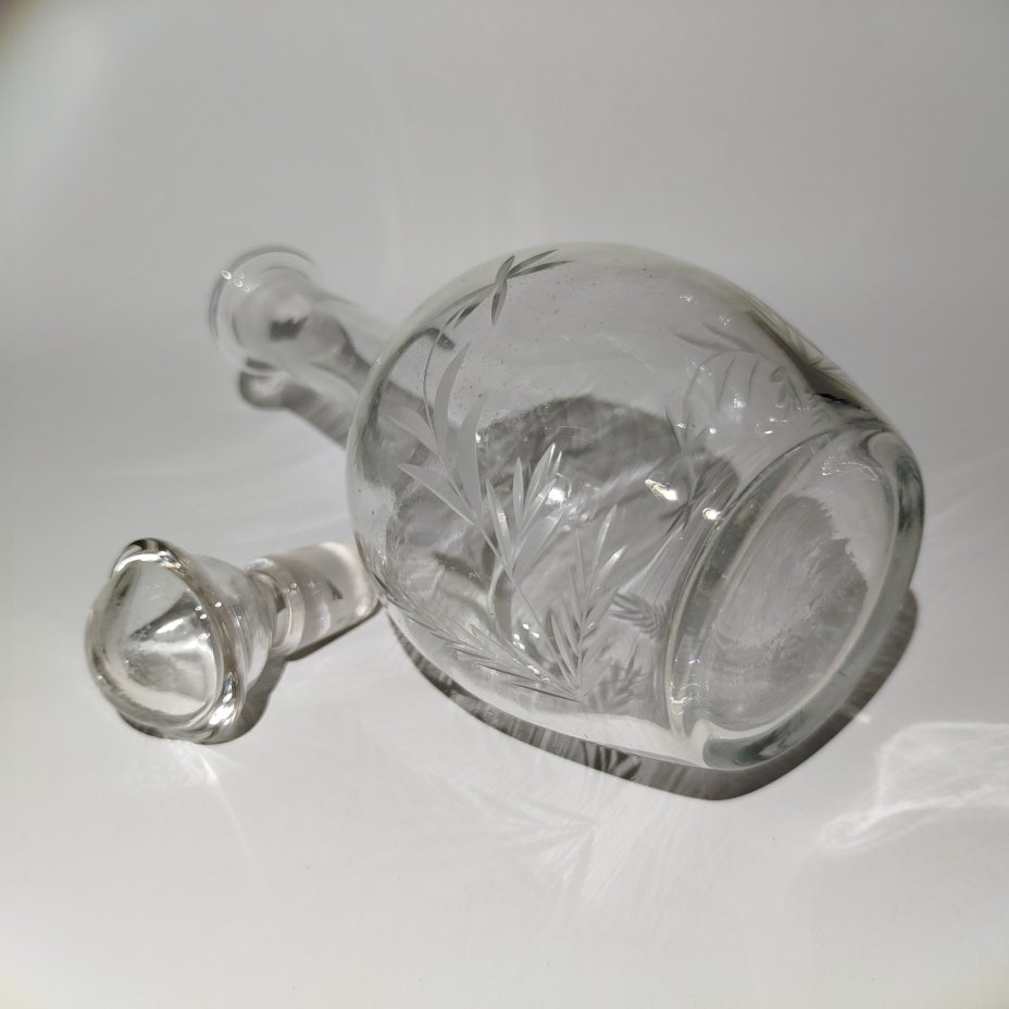 Штоф (графин) с растительным декором, стекло, СССР, 1950-1970 гг.