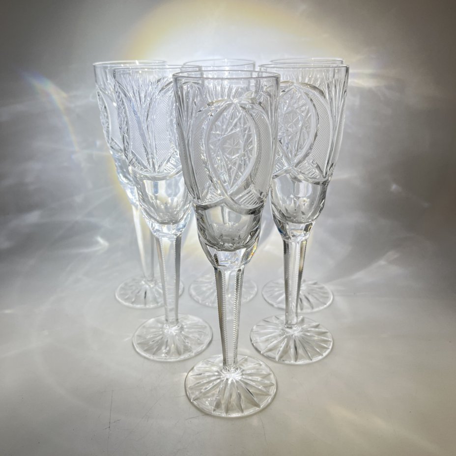 Набор из 6 бокалов для шампанского с геометрическим декором, хрусталь, пресс, алмазная грань, СССР, 1970-1990 гг.