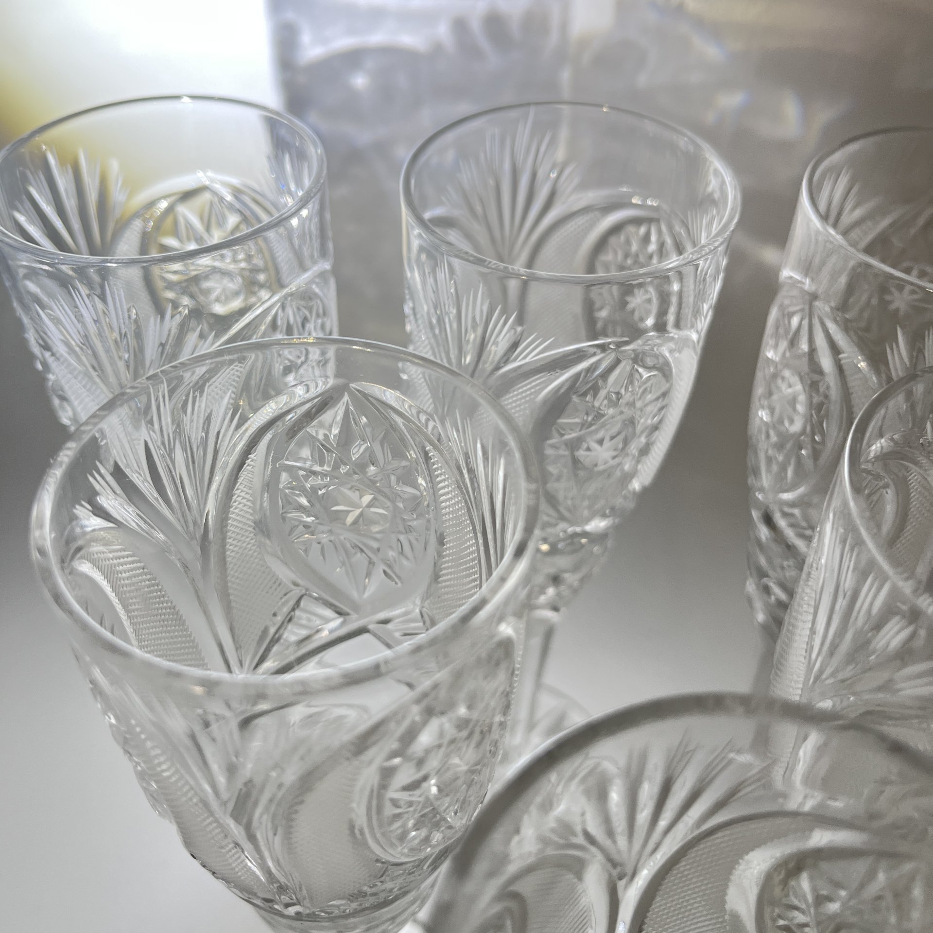 Набор из 6 бокалов для шампанского с геометрическим декором, хрусталь, пресс, алмазная грань, СССР, 1970-1990 гг.