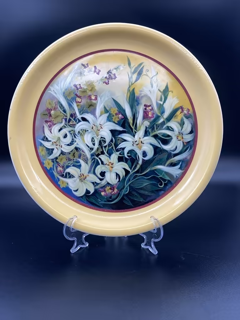 Тарелка с цветочным декором, Конаковский фаянсовый завод им. М.И. Калинина (ЗиК Конаково)