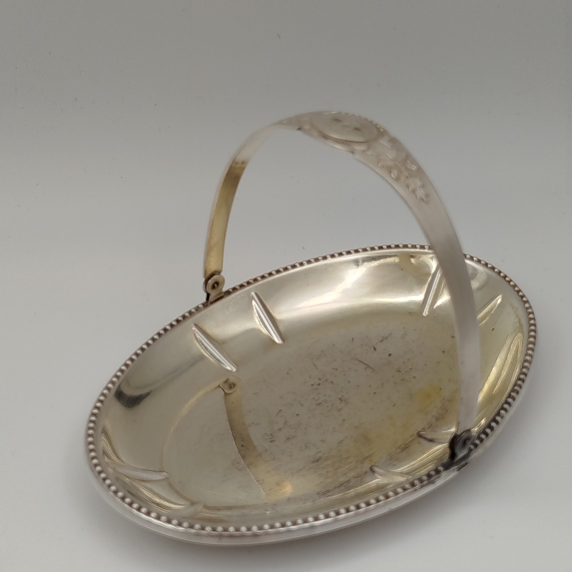 Ваза (орешница) "Ленинград" миндалевидной формы