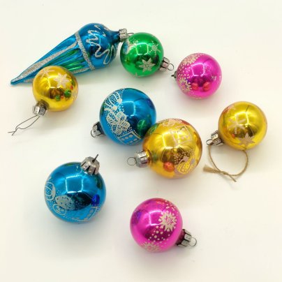 Набор из 9-ти ёлочных шаров различных размеров (в подборе), стекло, металл, краска, СССР, 1970-1990 гг.