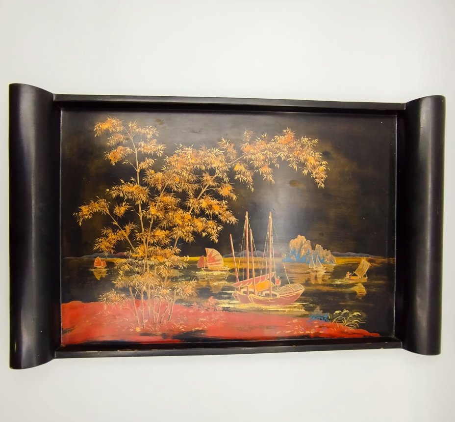 Поднос прямоугольной формы с пейзажным декором