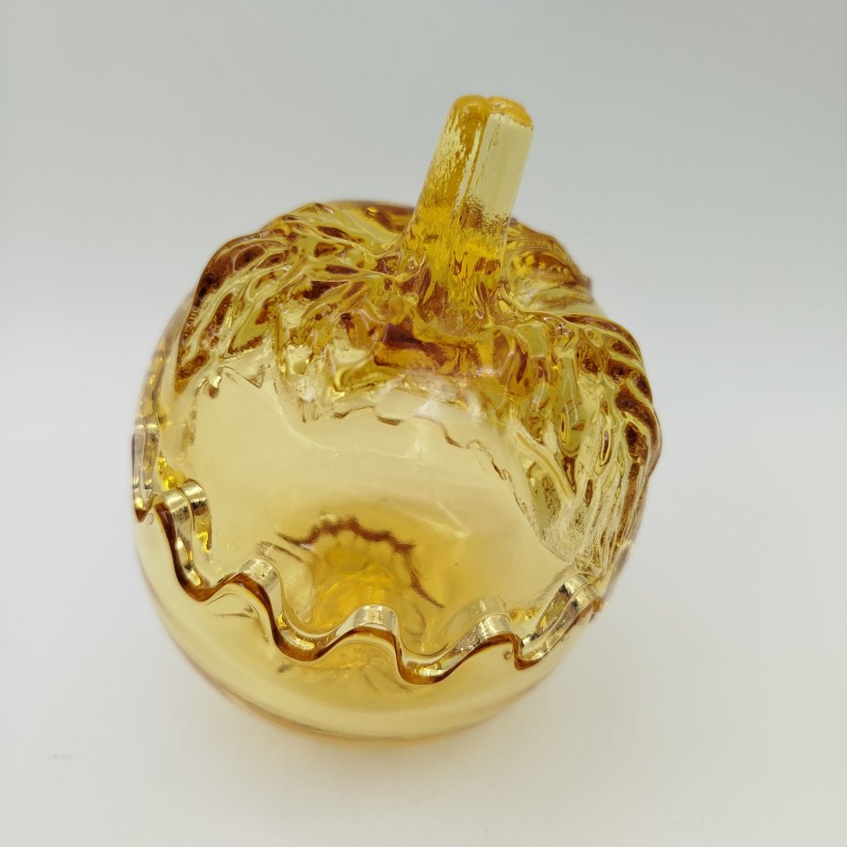 Лимонница в форме яблока, цветное стекло, пресс, Гусевской хрустальный завод (Гусь-Хрустальный), СССР, 1970-1990 гг.