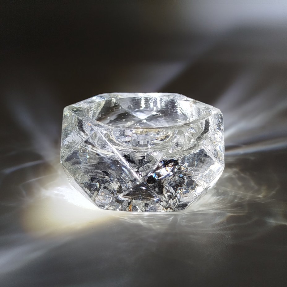 Солонка в форме многогранника