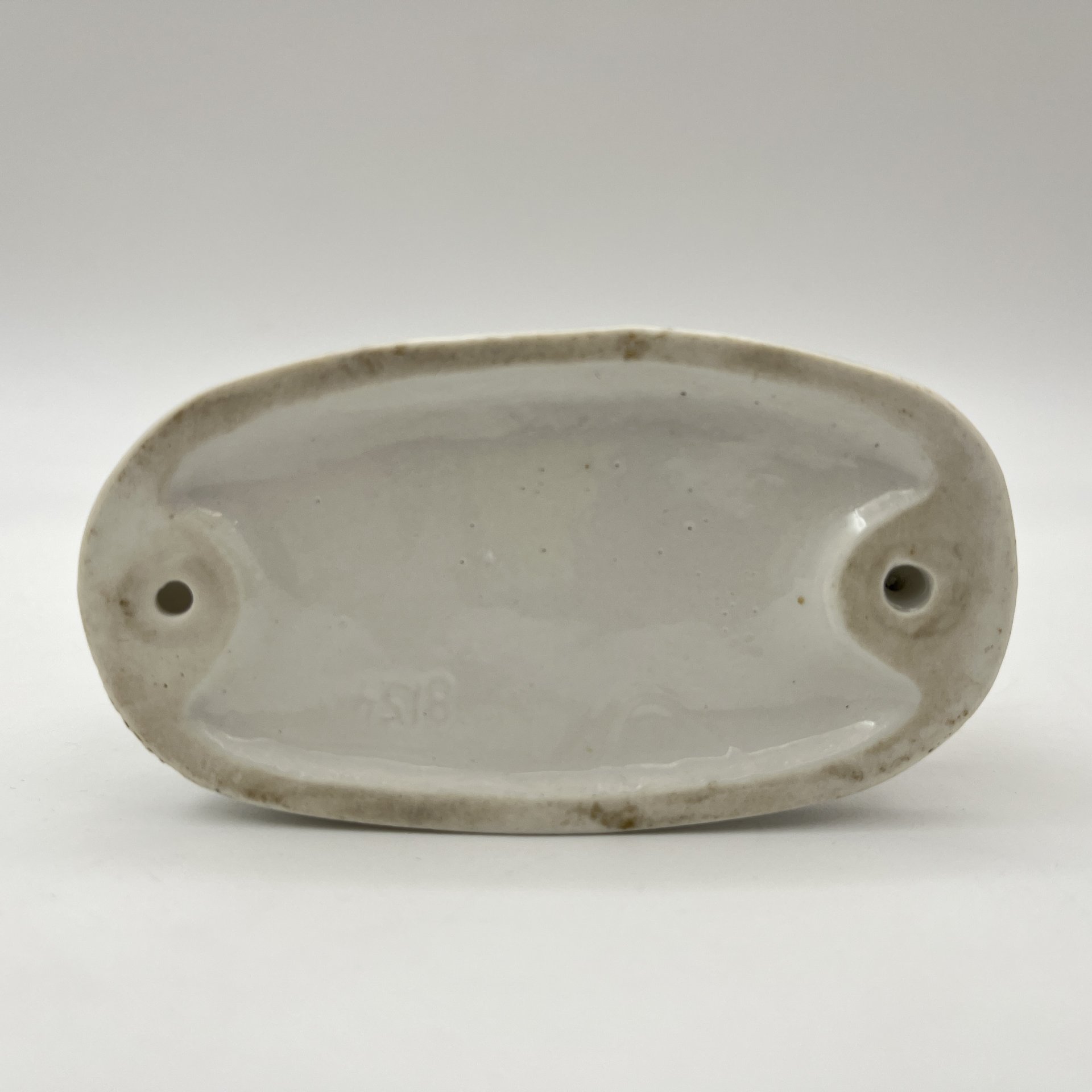 Статуэтка "Мальчик с птичкой"