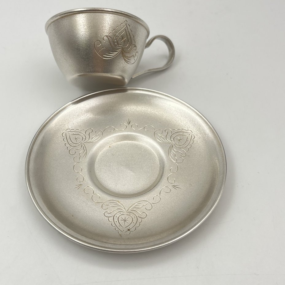 Пара кофейная с декором в русском национальном стиле, мельхиор (медь-никель), золочение, Мстерская художественная фабрика  «Ювелир», СССР, 1979 г.