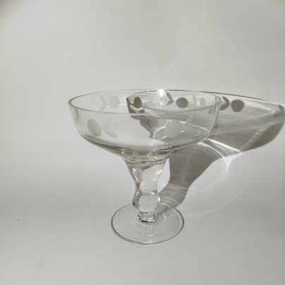 Конфетница на ножке с растительным декором, стекло, СССР, 1960-1980 гг.