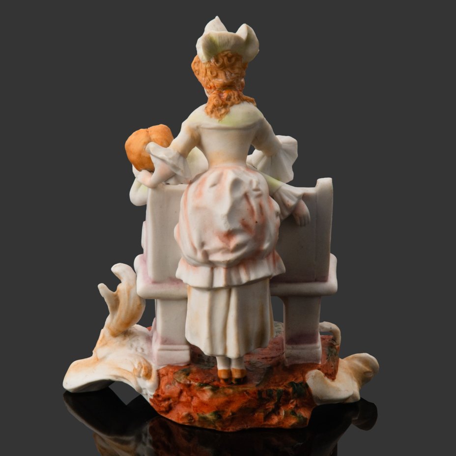 Статуэтка "Уснувший влюбленный"