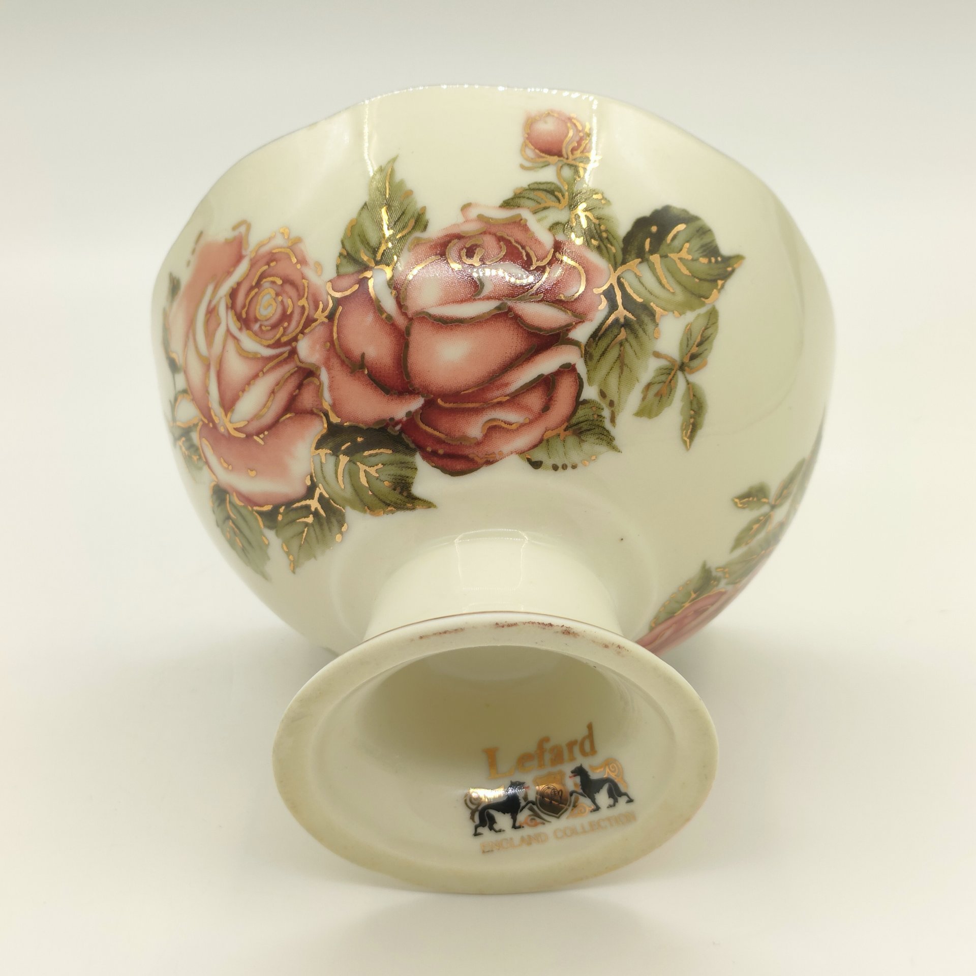 Креманка "Корейская роза", фарфор, деколь, золочение, Lefard (Лефард), Китай, 2010-2020 гг., Lefard (Лефард)