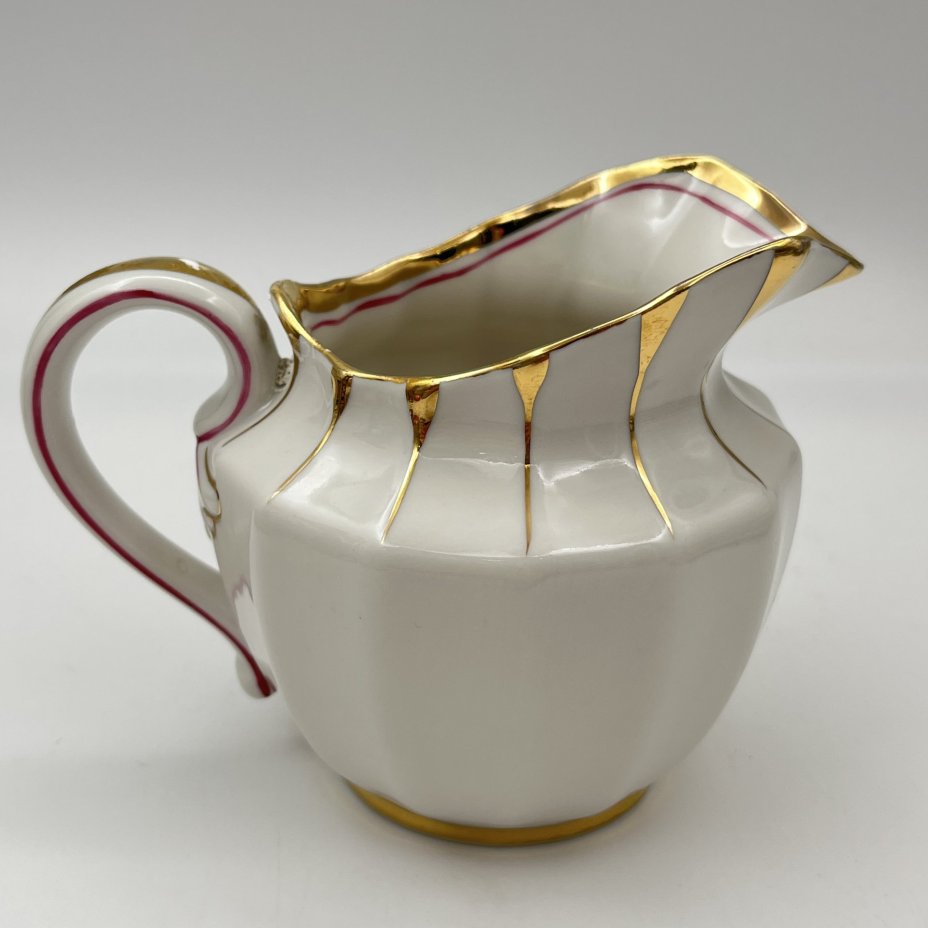 Молочник из сервиза "Солнечный дождь", фарфор, золочение, дорисовка, Дмитровский фарфоровый завод (ДФЗ Вербилки), СССР, 1954-1965 гг.