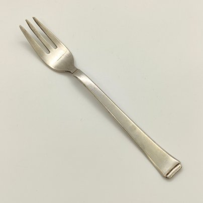 Вилка десертная, лаконичной формы с тремя зубцами, металл, серебрение, Württembergische Metallwarenfabrik (WMF), Германия, 1880-1886 гг.