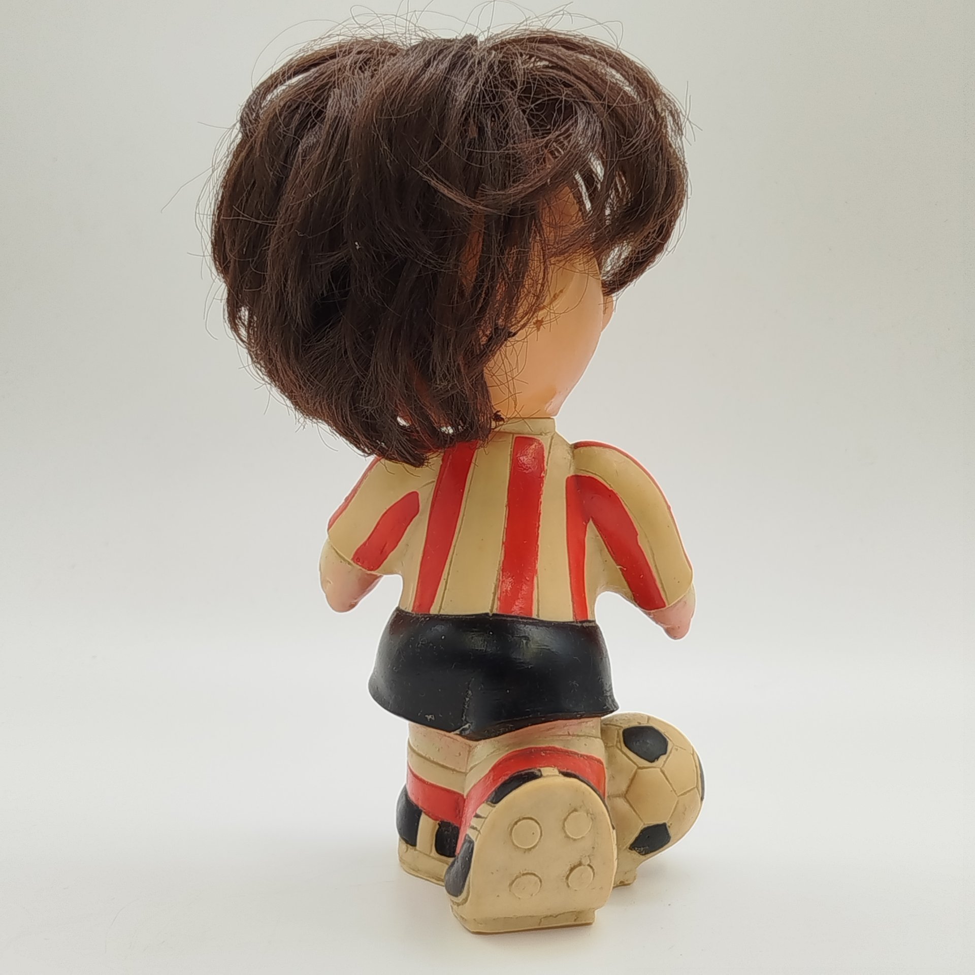 Игрушка (кукла) "Футболист", "Jugoplastika", резина, волос искусственный, литьё, пробивка, крашение, роспись, Югославия, 1970-1990 гг.