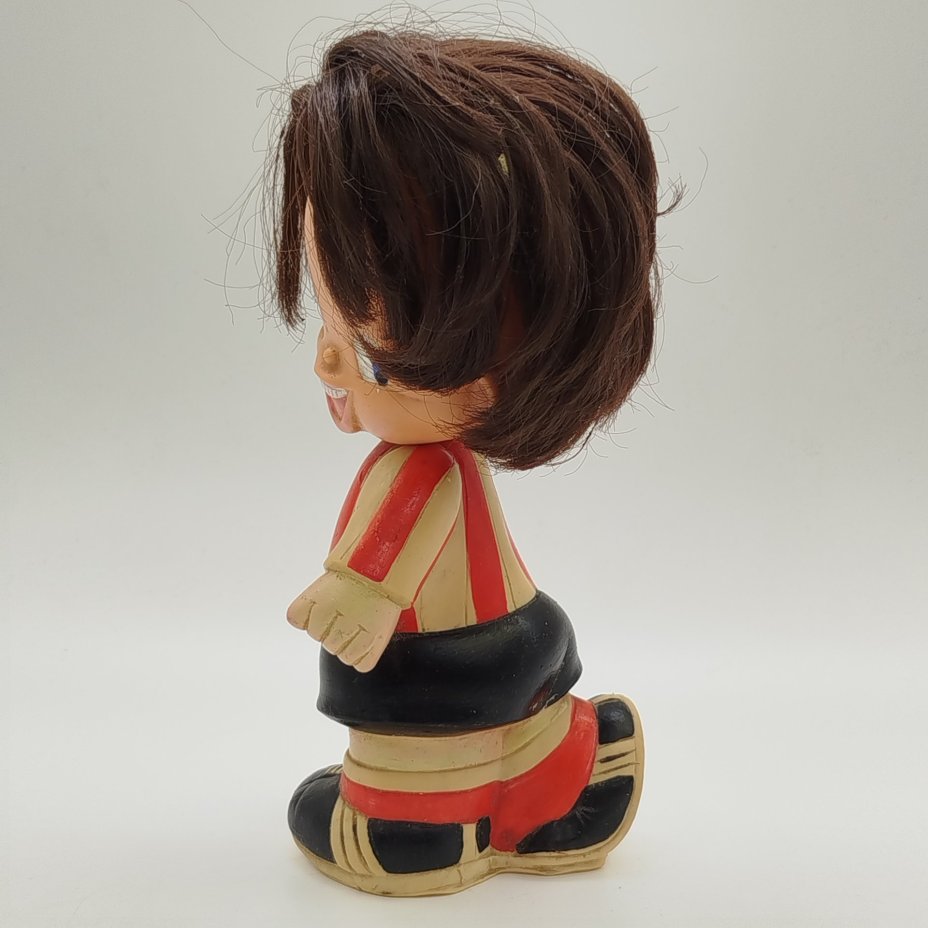 Игрушка (кукла) "Футболист", "Jugoplastika", резина, волос искусственный, литьё, пробивка, крашение, роспись