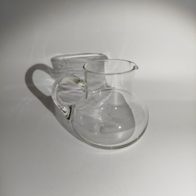 Молочник с широким туловом, стекло, Россия, 1900-1930 гг.