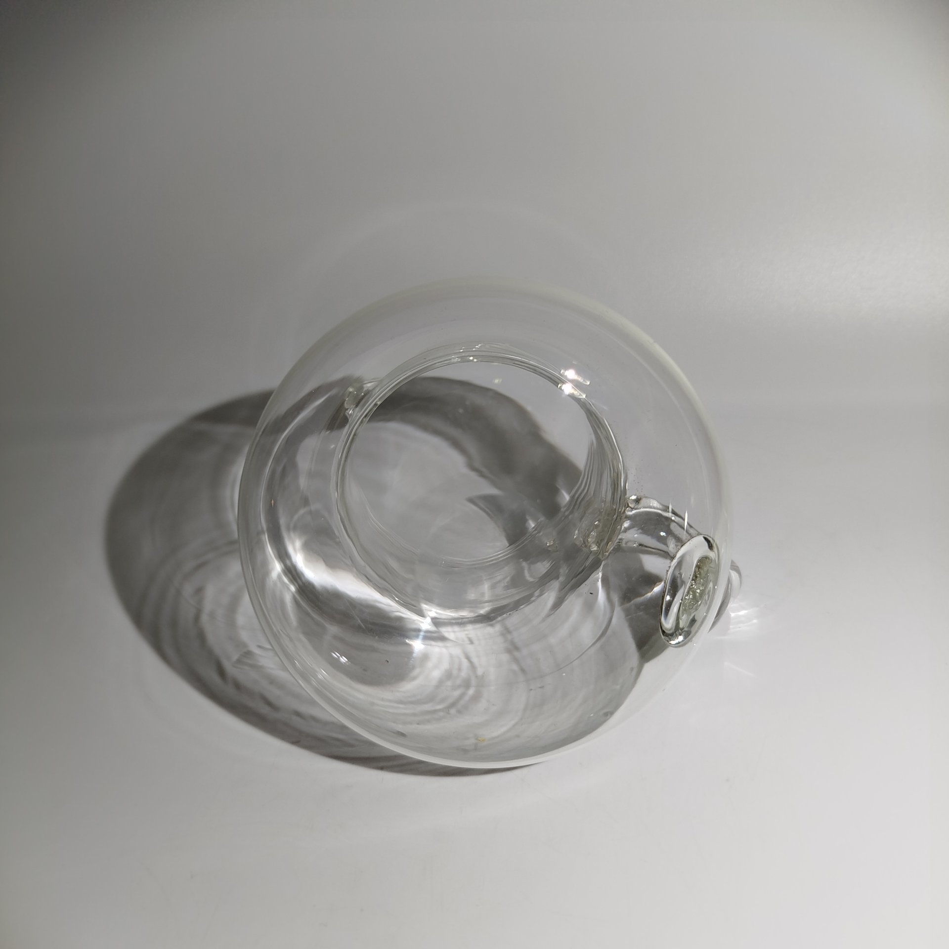 Молочник с широким туловом, стекло, Россия, 1900-1930 гг.