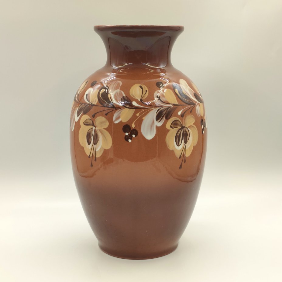Ваза с широким туловом и цветочным декором, керамика, роспись, СССР, 1970-1990 гг.