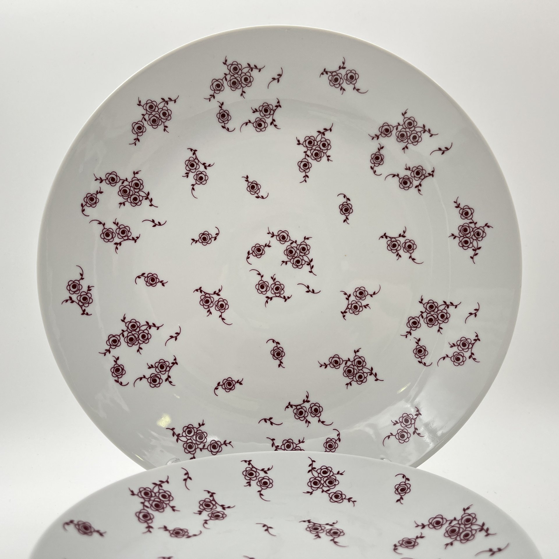 Набор десертных тарелок с блюдом на 5 персон, украшенный цветочным декором, фарфор, деколь, Lichte Porzellan (Лихте), ГДР, 1966-1985 гг.