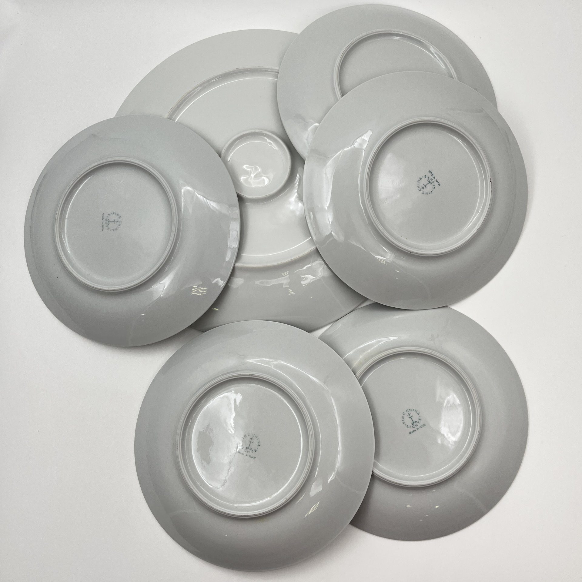 Набор десертных тарелок с блюдом на 5 персон, украшенный цветочным декором, фарфор, деколь, Lichte Porzellan (Лихте), ГДР, 1966-1985 гг.