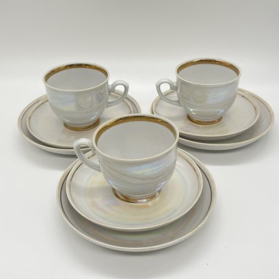 Набор из 3 кофейных трио  лаконичным декором, фарфор, люстр, золочение, Минский фарфорово-фаянсовый завод, СССР, 1983-1991 гг.