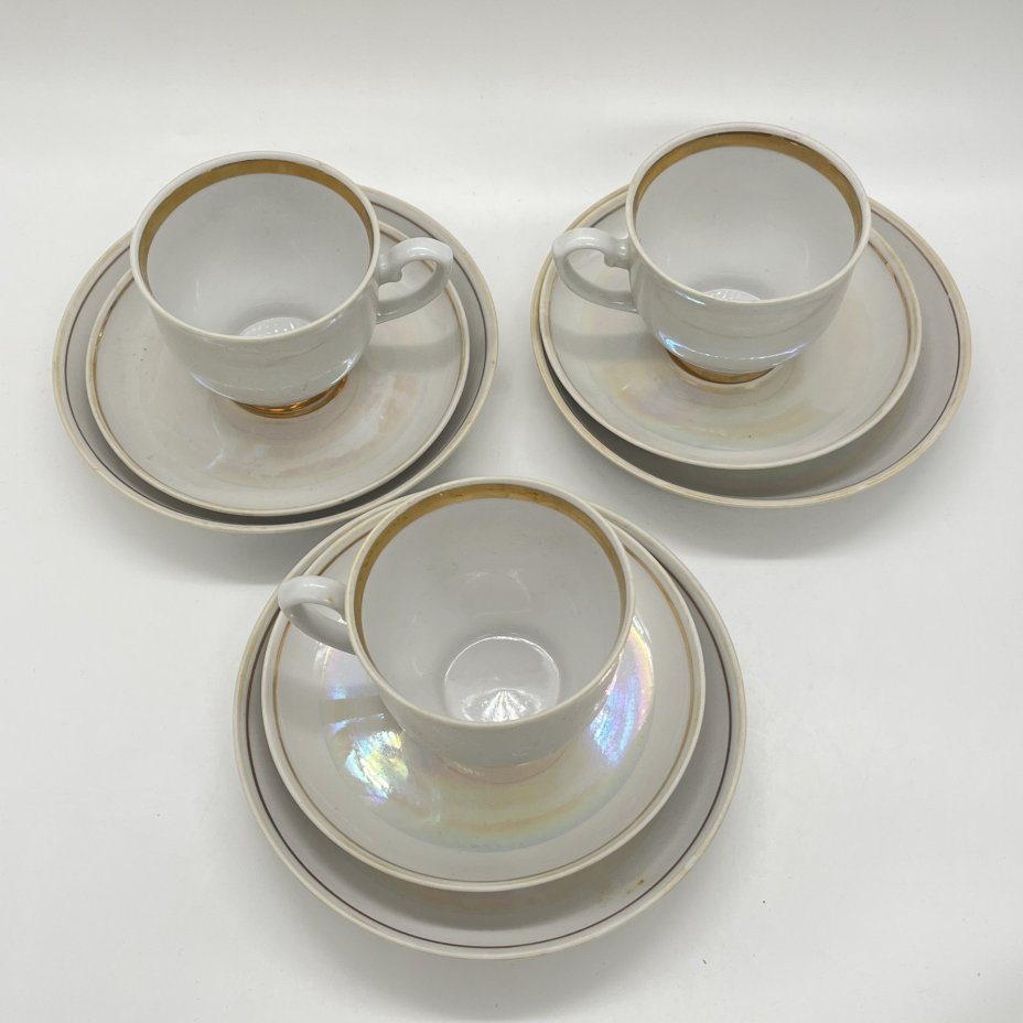 Набор из 3 кофейных трио  лаконичным декором, фарфор, люстр, золочение, Минский фарфорово-фаянсовый завод, СССР, 1983-1991 гг.