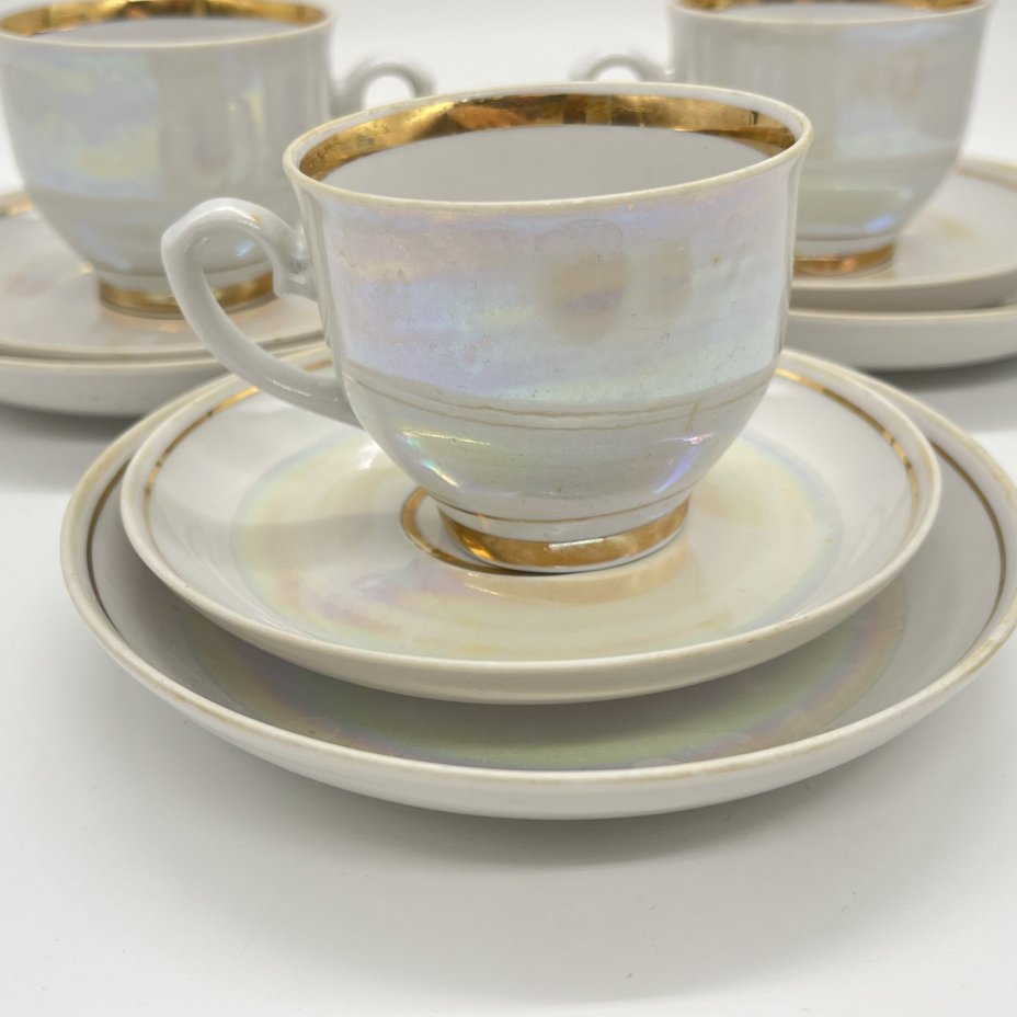 Набор из 3 кофейных трио  лаконичным декором, фарфор, люстр, золочение, Минский фарфорово-фаянсовый завод, СССР, 1983-1991 гг.