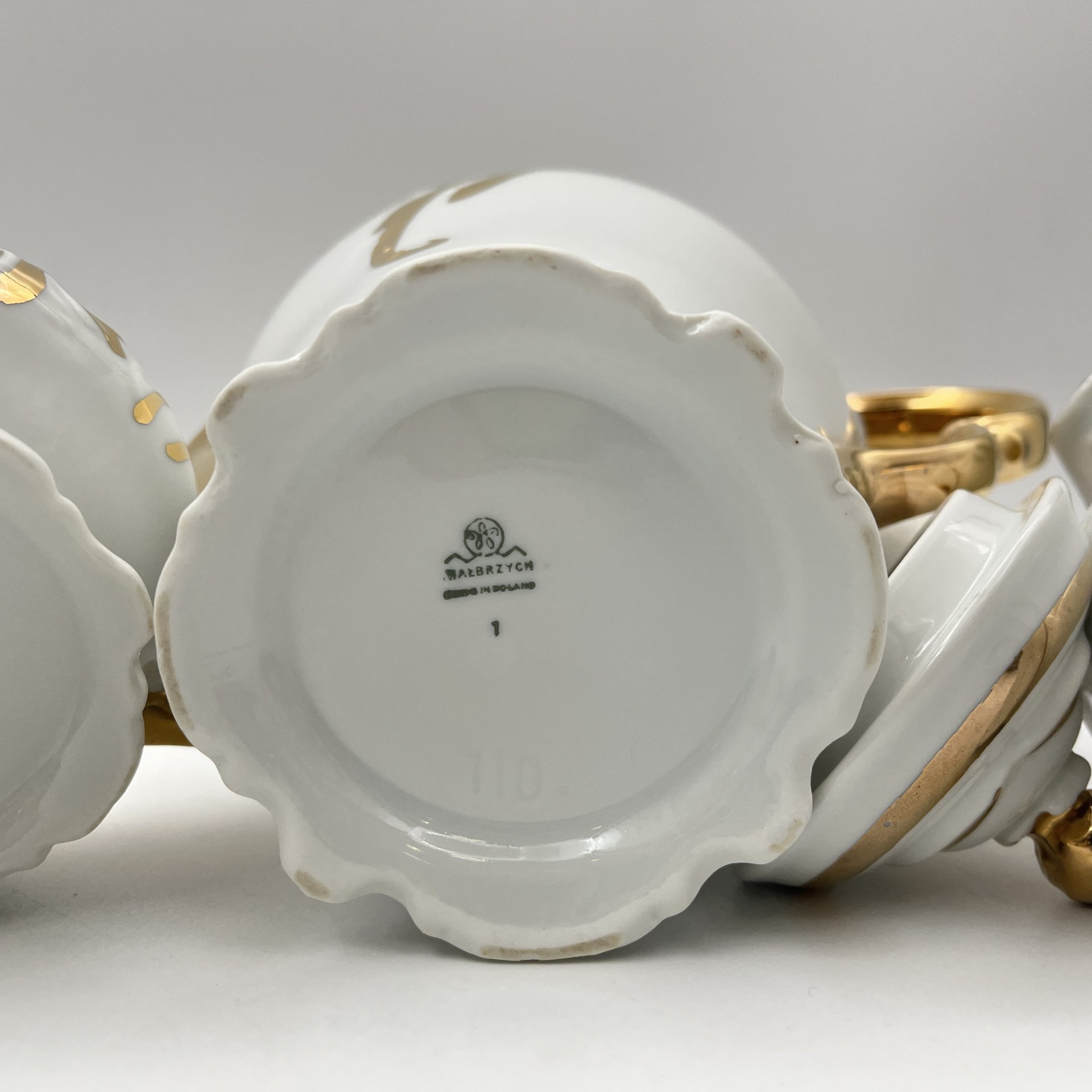 Сервиз кофейный на 6 персон (15 предметов), украшенный растительным декором