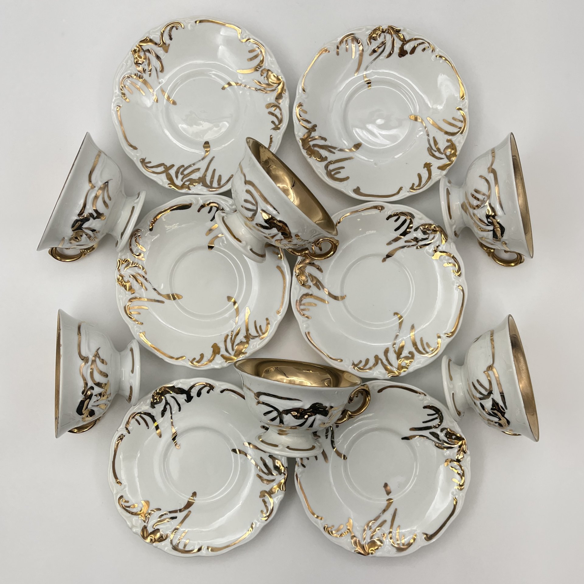 Сервиз кофейный на 6 персон (15 предметов), украшенный растительным декором