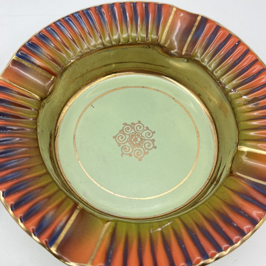 Комплект пепельниц  с радужным градиентом