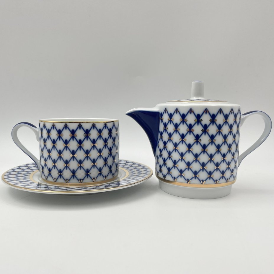 Чайный набор на одну персону "Кобальтовая сетка", фарфор, деколь подглазурная, отводка платиной, Императорский фарфоровый завод (ИФЗ), Российская Федерация, 2022-2023 гг.