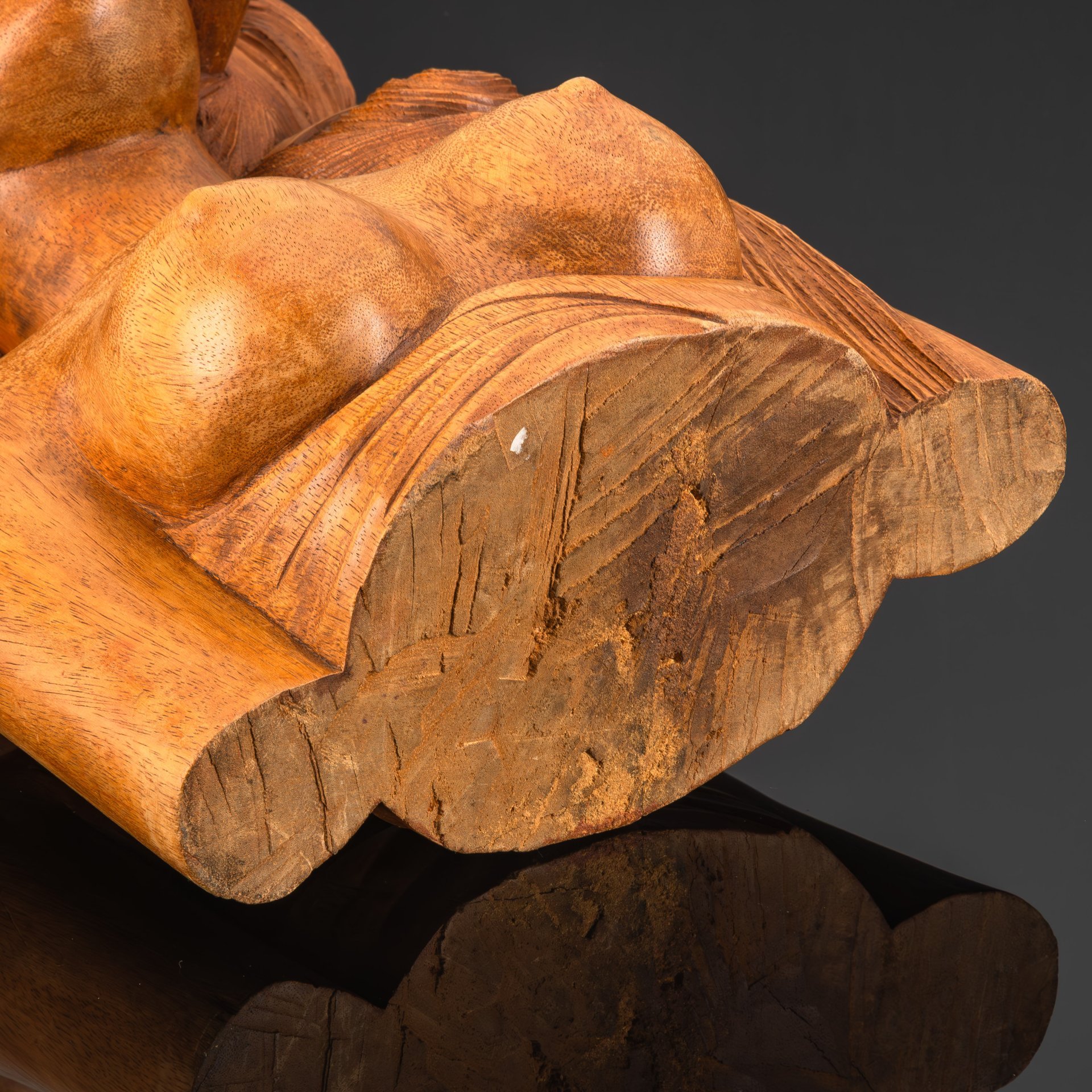 Бюст "Восточная красавица", дерево, (палисандр), резьба, Азия, 1970-2000 гг.