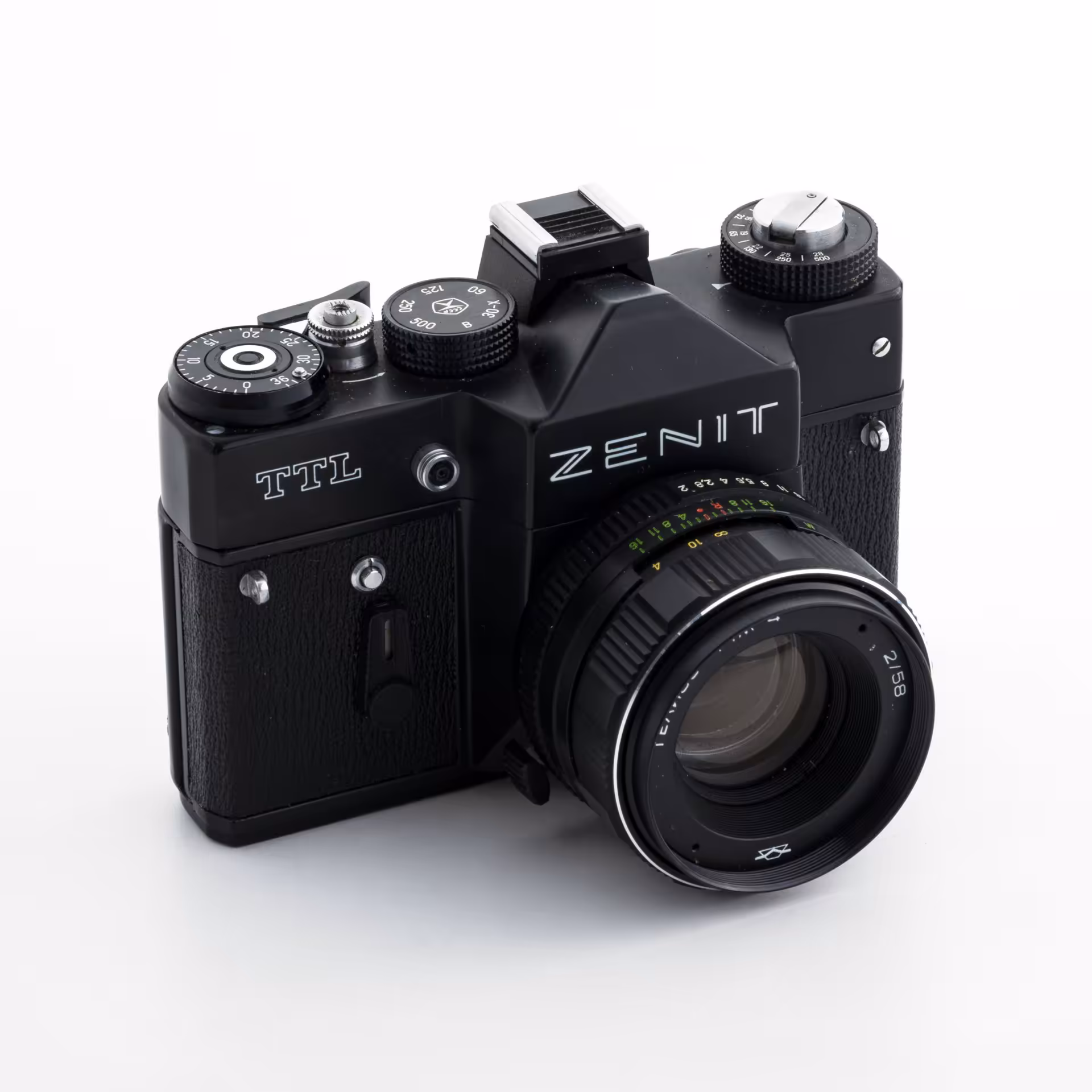 Фотоаппарат "Zenit-TTL" с объективом "Гелиос-44м-4", в родном кофре, Красногорский механический завод (КМЗ)