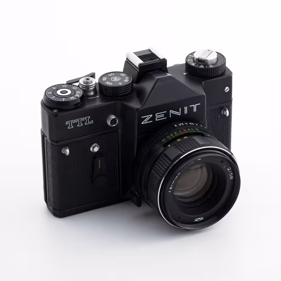 Фотоаппарат "Zenit-TTL" с объективом "Гелиос-44м-4", в родном кофре, Красногорский механический завод (КМЗ)