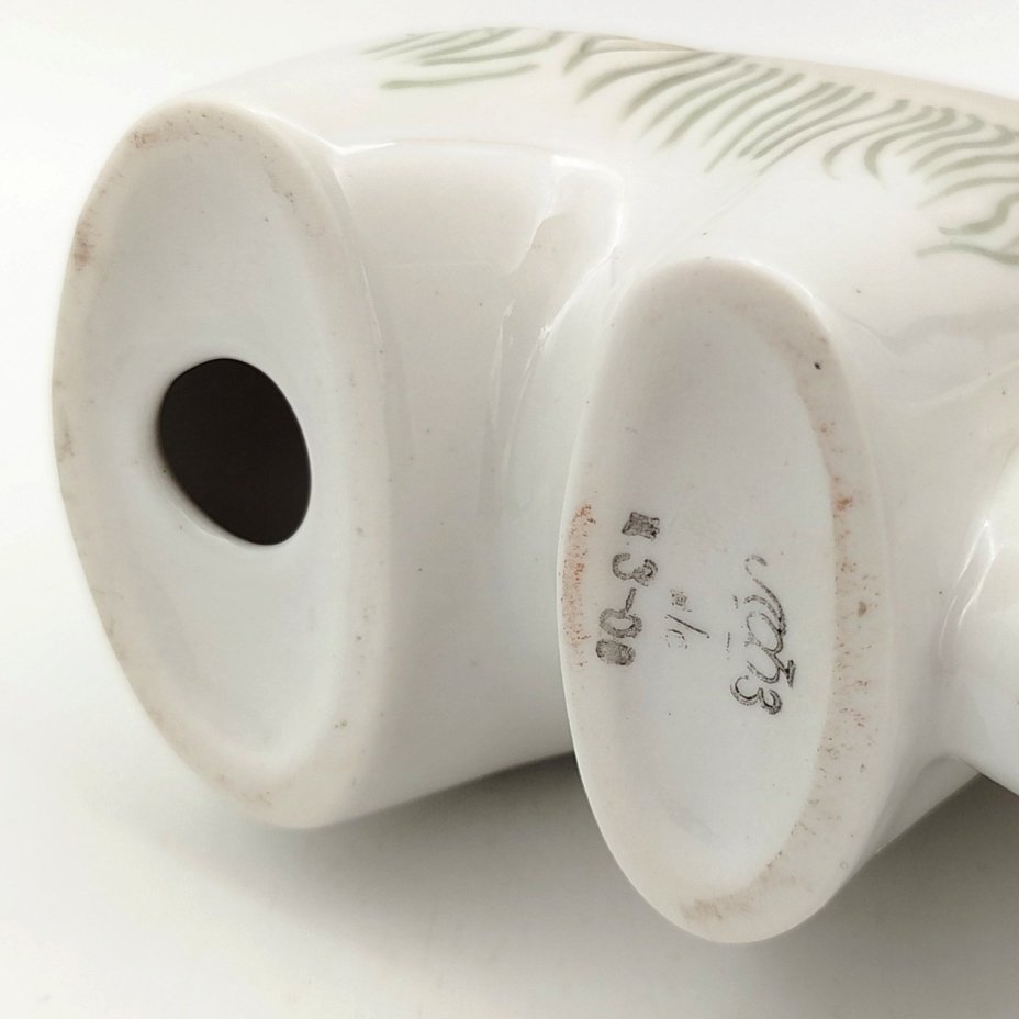 Статуэтка "Мамонт", фарфор, аэрография, Ленинградский фарфоровый завод (ЛФЗ), СССР, 1970-1991 гг., Ленинградский фарфоровый завод (ЛФЗ)