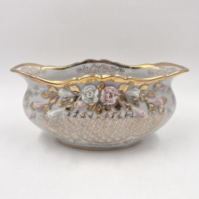Конфетница (ёмкость для хранения) с лепным декором, фарфор, люстр, золочение, Кисловодский фарфор - Феникс, СССР, 1970-1990 гг.