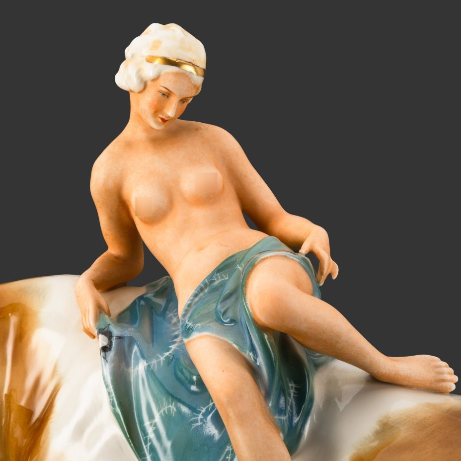 Статуэтка "Похищение Европы", фарфор, роспись, золочение, Unterweissbach Werkstätten (Унтервайсбах), Германия, 1940-1958 гг.