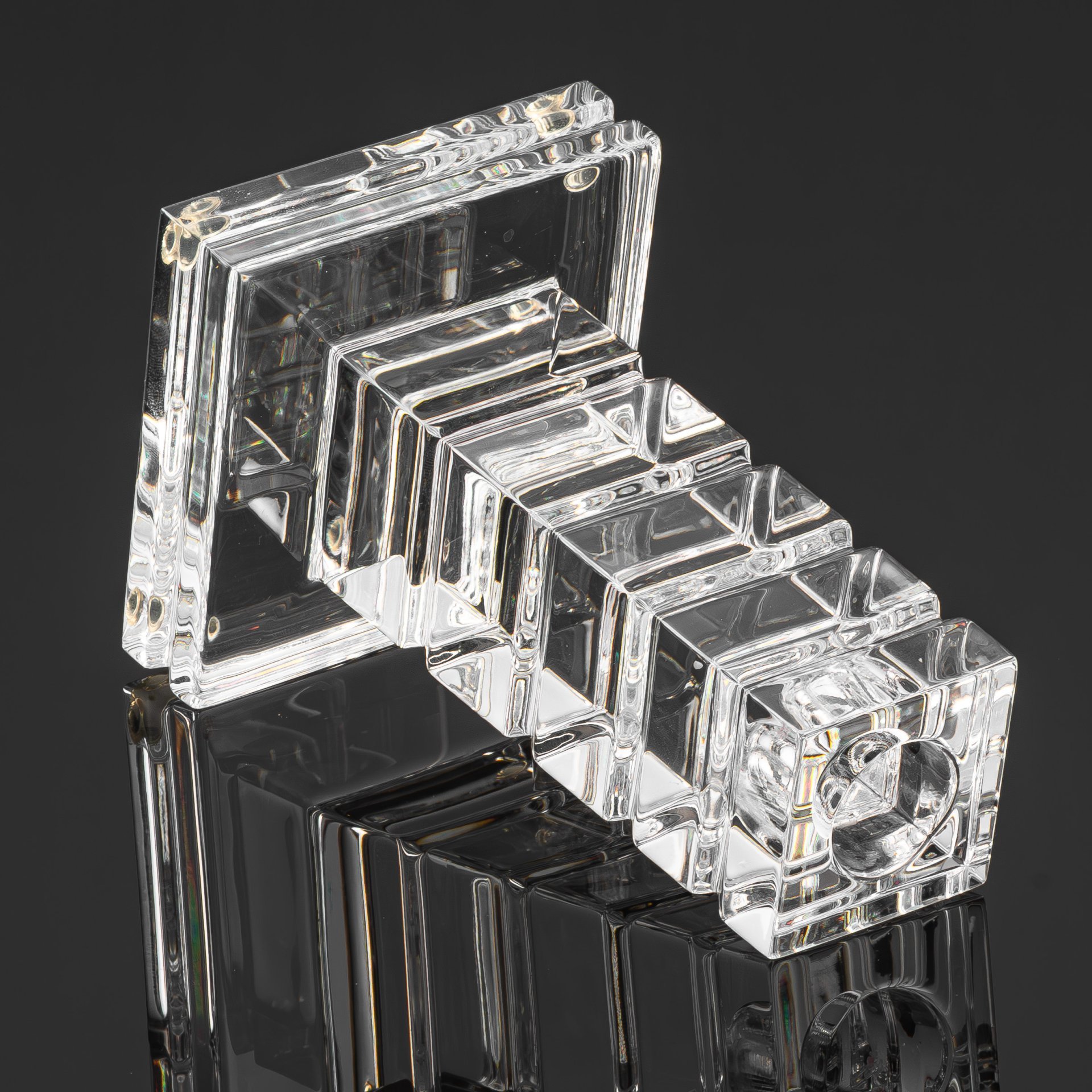 Подсвечник "Adiante" в кубическом стиле, дизайнер Jean Sala, хрусталь, Saint Louis, Франция, 1980-2000 гг.
