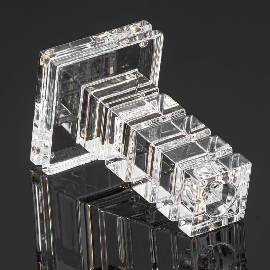 Подсвечник "Adiante" в кубическом стиле, дизайнер Jean Sala, хрусталь, Saint Louis, Франция, 1980-2000 гг.