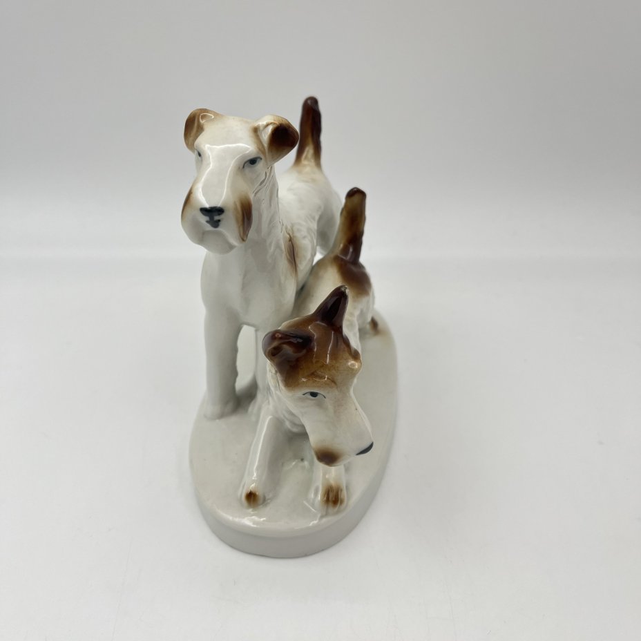 Статуэтка "Две собаки" (скотчтерьер и эрдельтерьер), фарфор, роспись, Carl Scheidig, Gräfenthal, Германия, 1935-1972 гг.