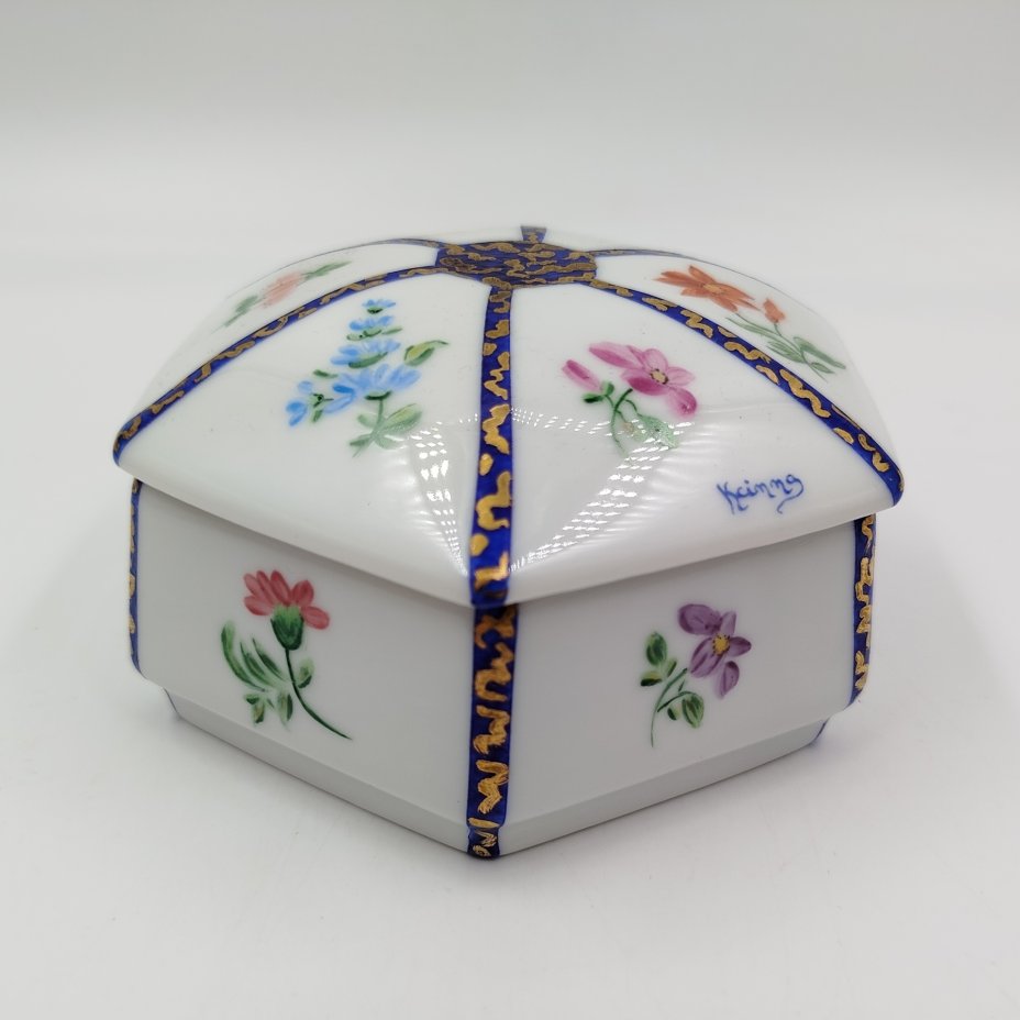 Шкатулка с изображением мейсенского букета, Porcelaine d’Art – Exclusivité R. Leclair, Limoges