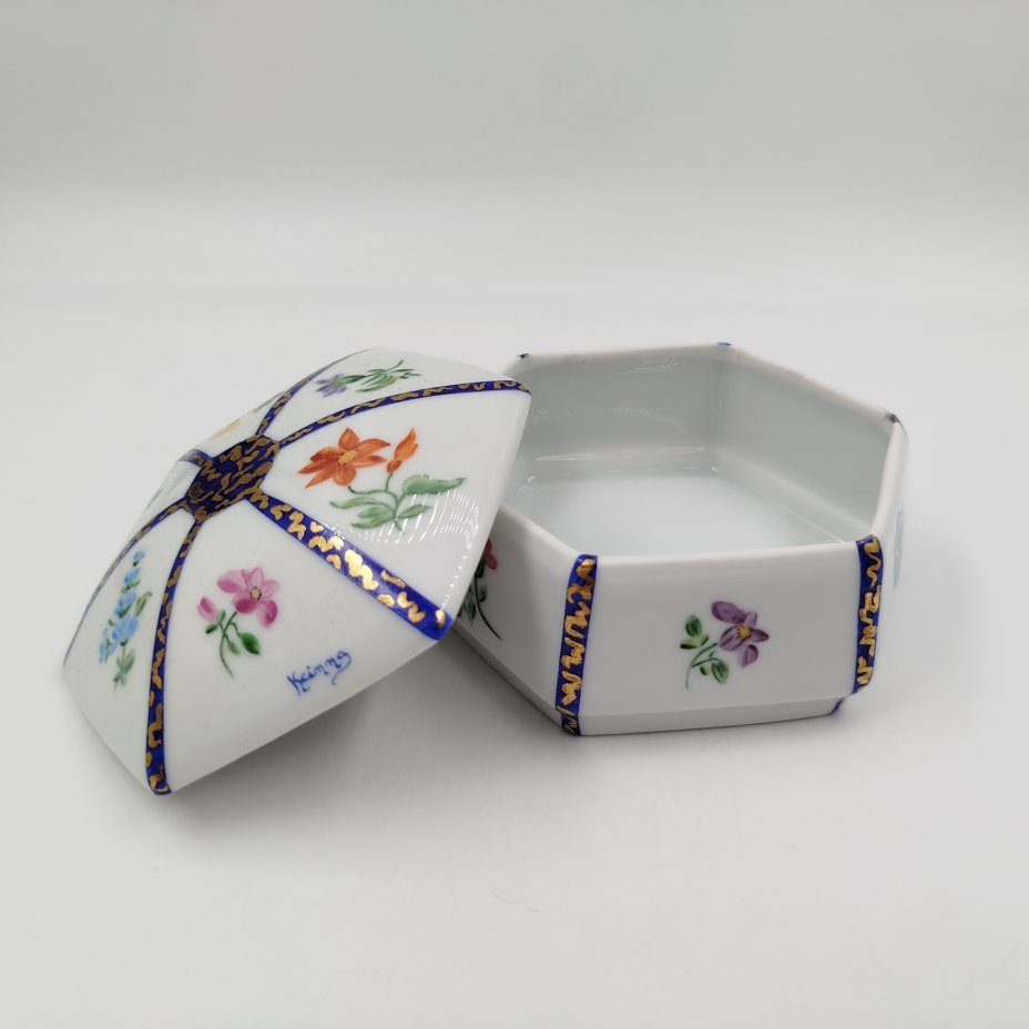 Шкатулка с изображением мейсенского букета, Porcelaine d’Art – Exclusivité R. Leclair, Limoges
