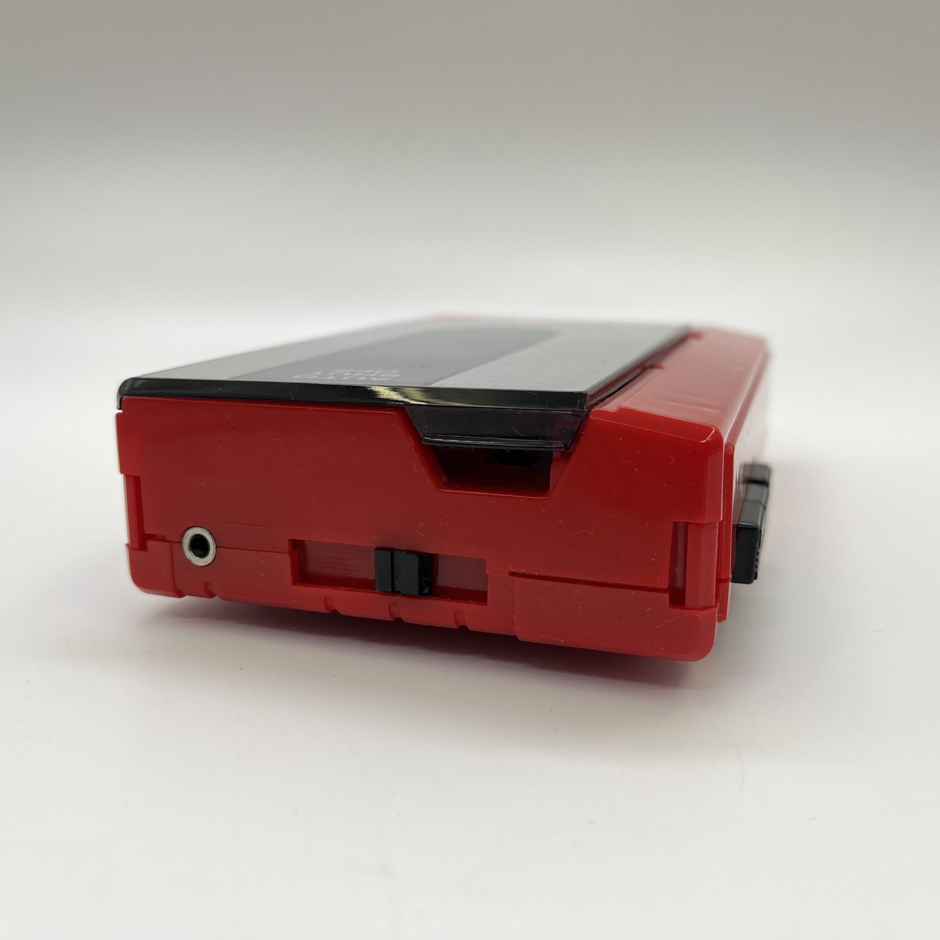 Кассетный плеер с наушниками, Bahman, модель NS 886, пластик, металл, картон, Китай, 1970-1990 гг.