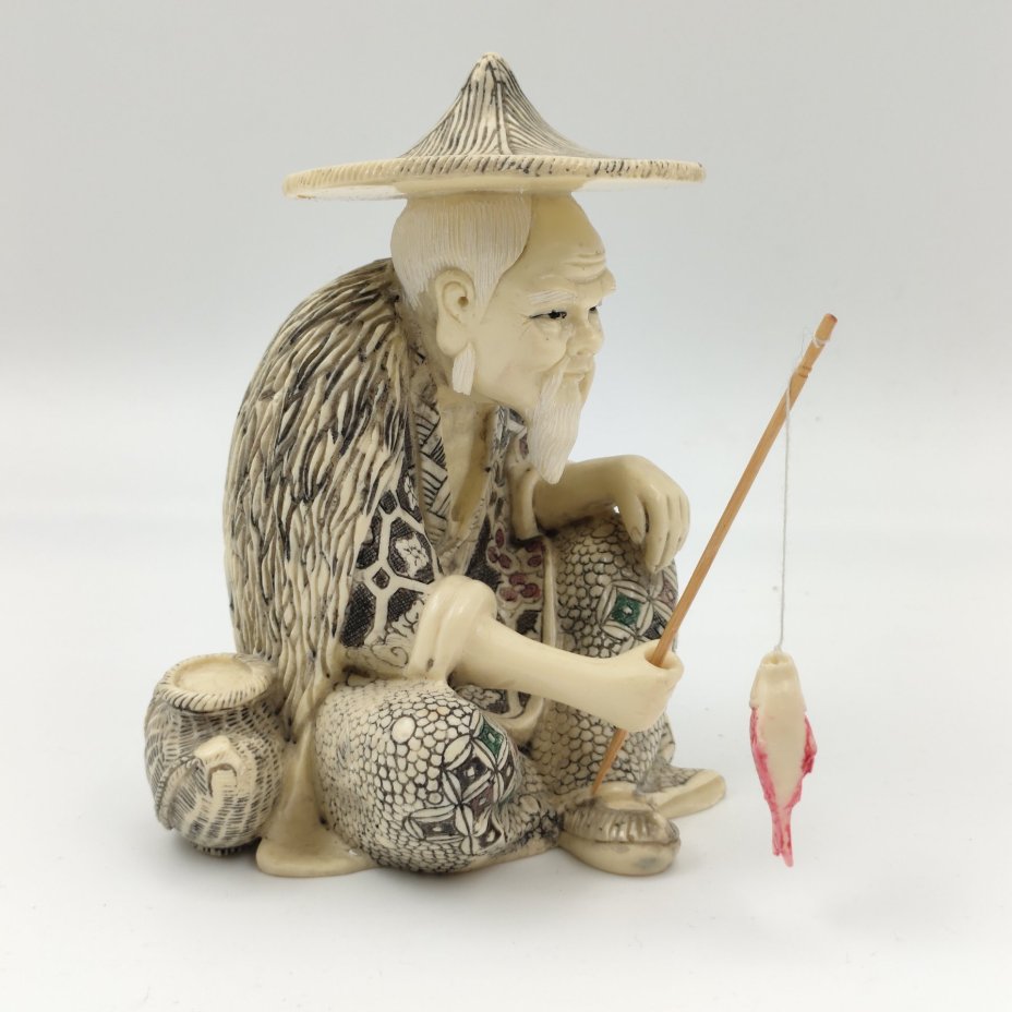 Статуэтка "Рыбак"