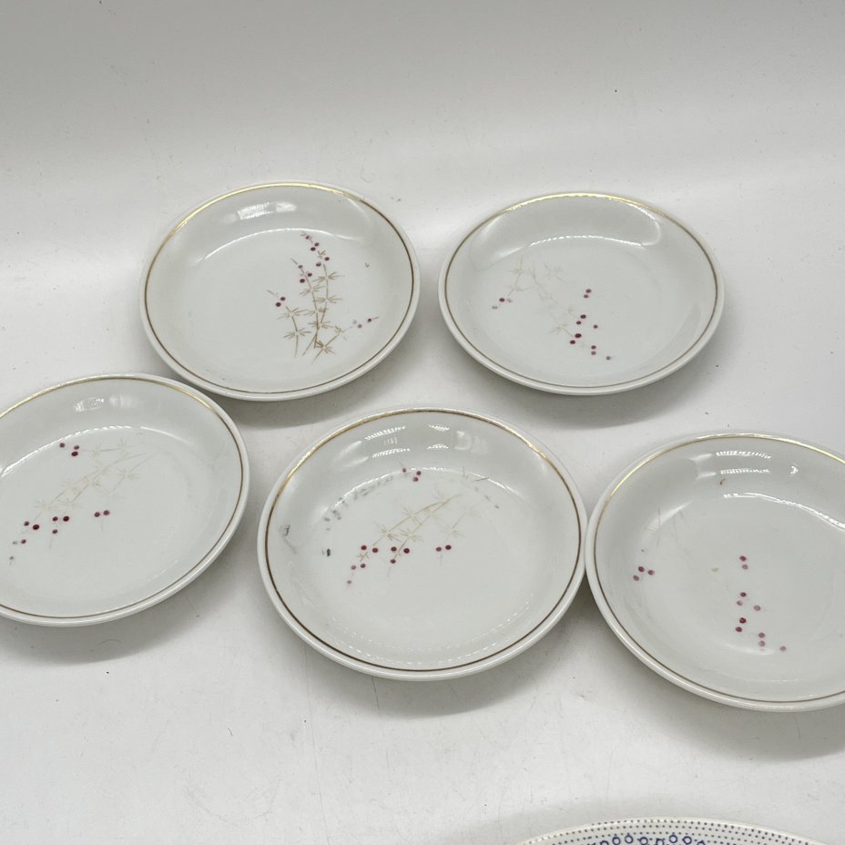 Набор из 5 блюдец с растительным декором, фарфор, деколь, золочение, Volkstedt Beyer & Bock, ГДР, 1960-1980 гг.