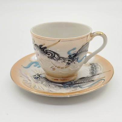 Пара кофейная "Дракон" на золотом фоне с литофанией в виде гейши на дне