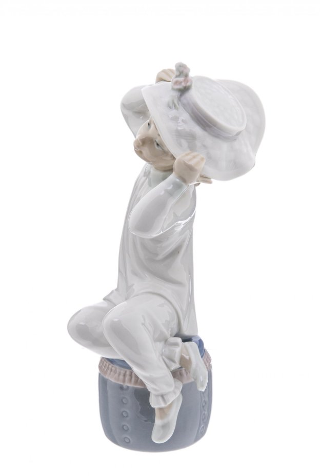 Статуэтка "Девочка в шляпе", фарфор, роспись, фирма "Lladro", Испания, 1971-1974 гг., Lladro